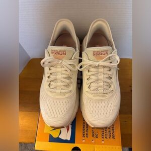 Skechers Slip-Ins: Max Cushioning Arch Fit 2.0 - Antilles - Women’s 8